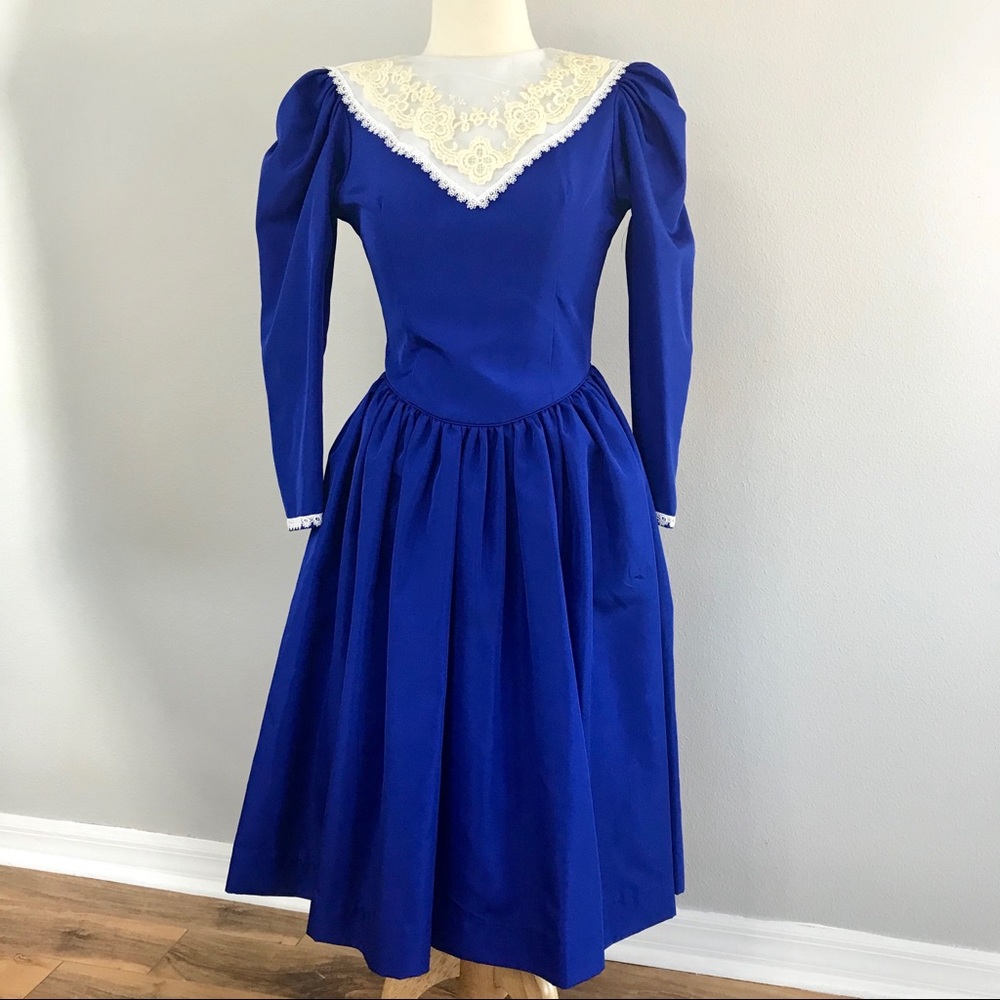 Vintage Blue Dress Costume Renaissance Medieval